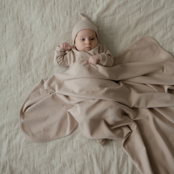 Swaddle Almond